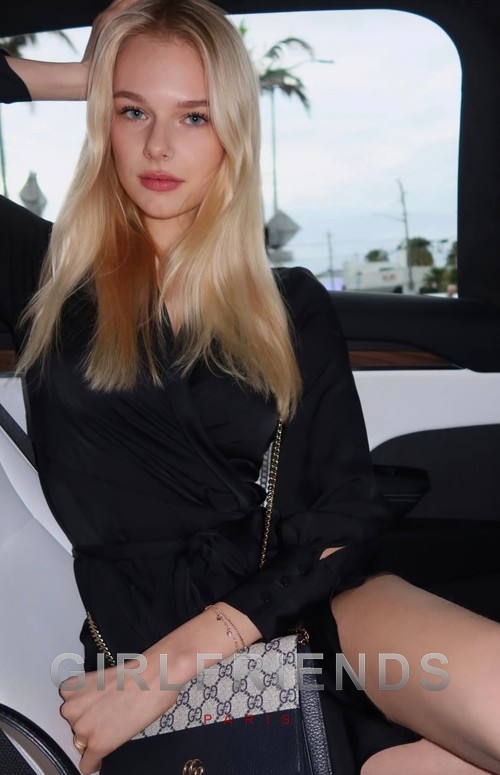 deluxe escorts Paris, high-class escorts Paris, luxury Paris escort, russian girls in paris, vip Paris escorts, VIP escort agency in Paris, party escorts Paris