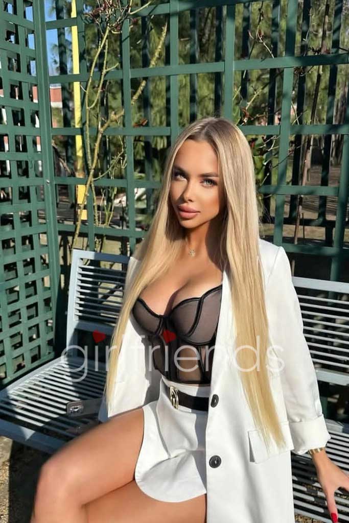 deluxe escorts Paris, luxury escorts Paris, exclusive escorts Paris, premium escorts Paris, Paris luxury escort, vip escort in Paris, Paris luxury escorts, vip Paris escort, luxury Paris escorts, slim escort Paris