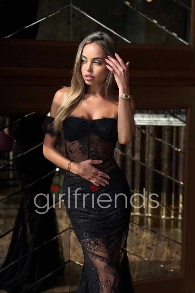 blonde escorts Paris, exclusive escorts Paris, elite paris escort, vip escorts paris, luxury escorts paris, couple escort paris, Best escort Paris, Elite companion in Paris, Luxury escort paris